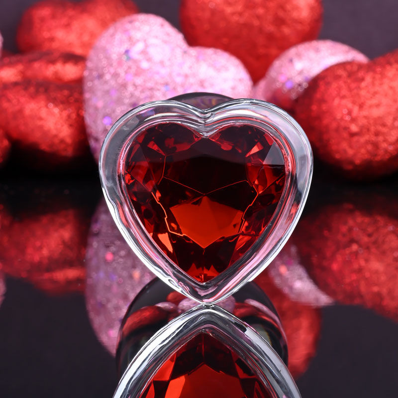 Adam & Eve RED HEART GEM GLASS PLUG LARGE